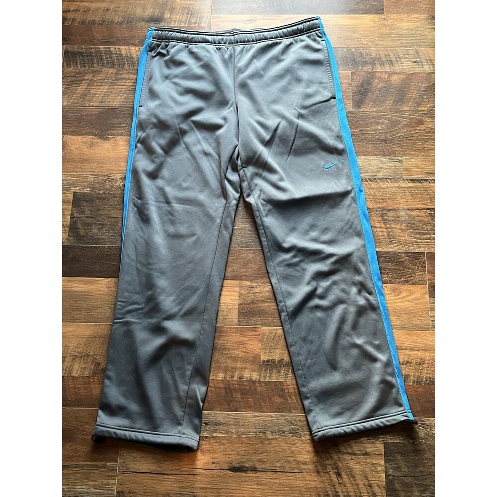 Nike Therma Fit Sweatpants Mens L Gray Straight Leg Fleece Lined Drawstring